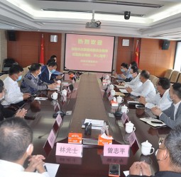 深圳市决策咨询委员会莅临深圳市福建商会调研